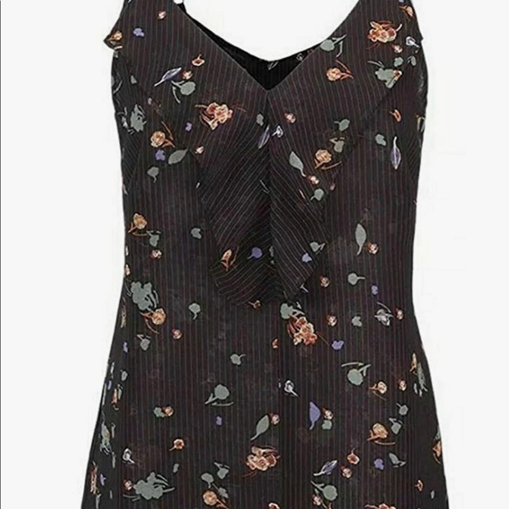 NWT cabi Pinstripe Floral Cami V Neck Style 3607 womens size medium NEW